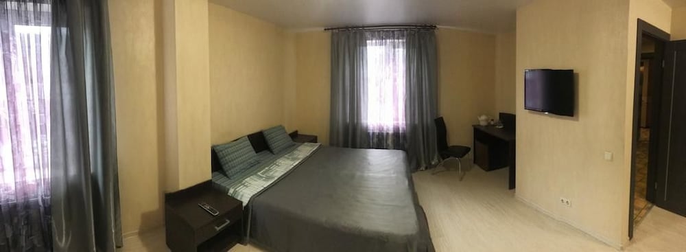 Classic Triple Room, Multiple Beds, Refrigerator photo 1