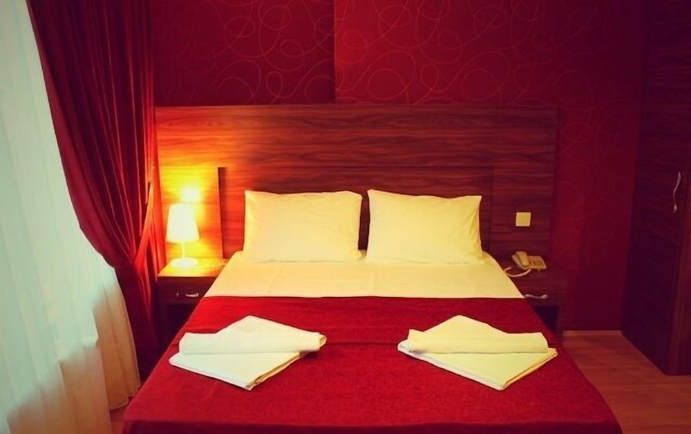 Business Double Room Single Use, 1 Double Bed, Non Smoking, City View photo 2