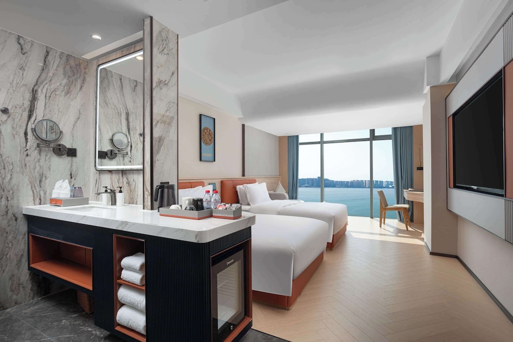 Deluxe Room, 2 Double Beds, Non Smoking, Ocean View