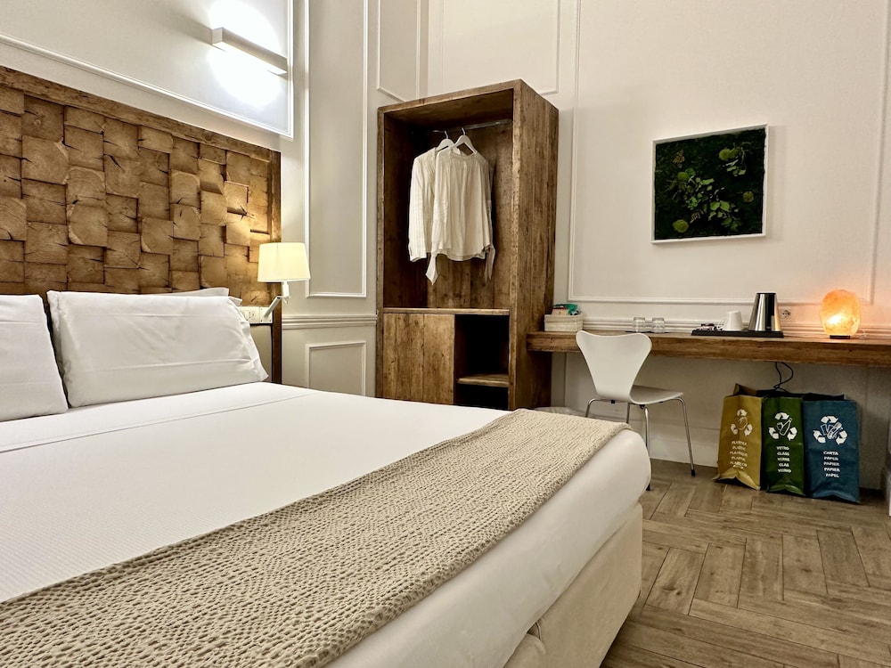 Classic Double or Twin Room photo 3