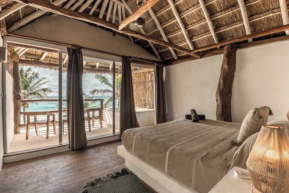Junior Suite, 1 King Bed, Ocean View