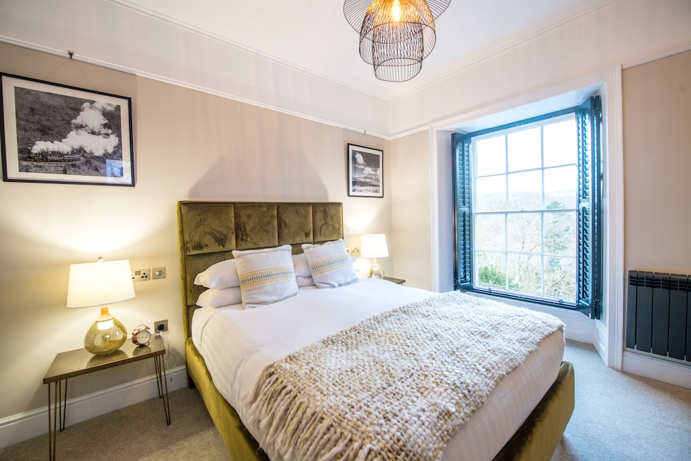 Double Room, 1 King Bed, Valley View photo 2