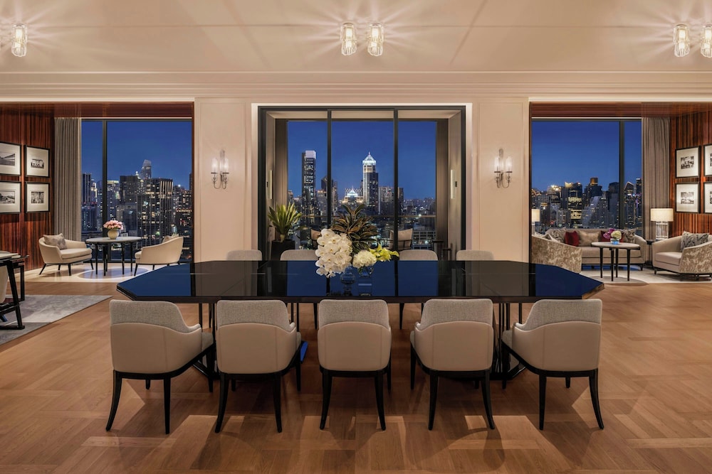 Suite, 3 Bedroom, Balcony, Club Lounge Access (Ritz Carlton) photo 3