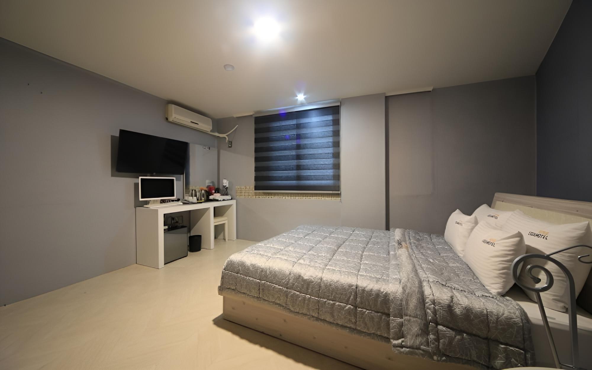 Room (Deluxe room) - Photo 1