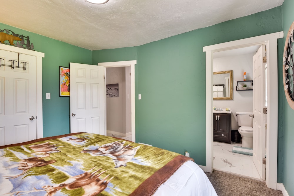 House (4 Bedrooms) photo 2