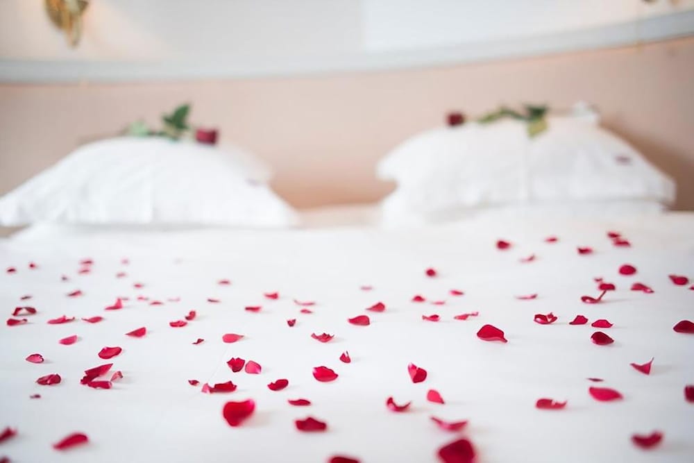 Standard Double Room, 1 King Bed - Photo 3