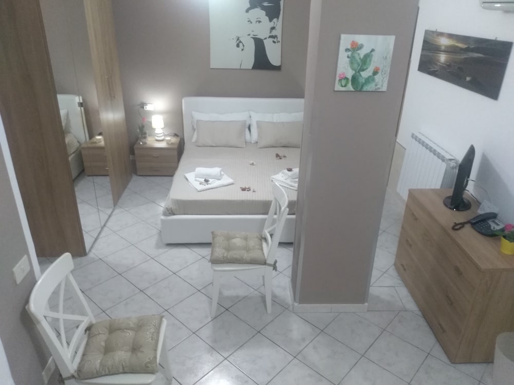 Family Room photo 2
