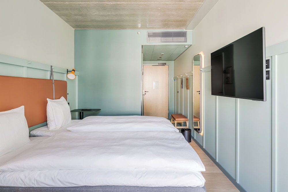 Standard Twin Room, 2 Twin Beds - Photo 2