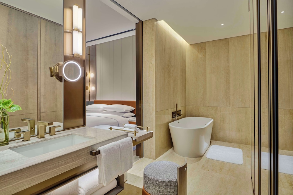 King Executive Deluxe Room