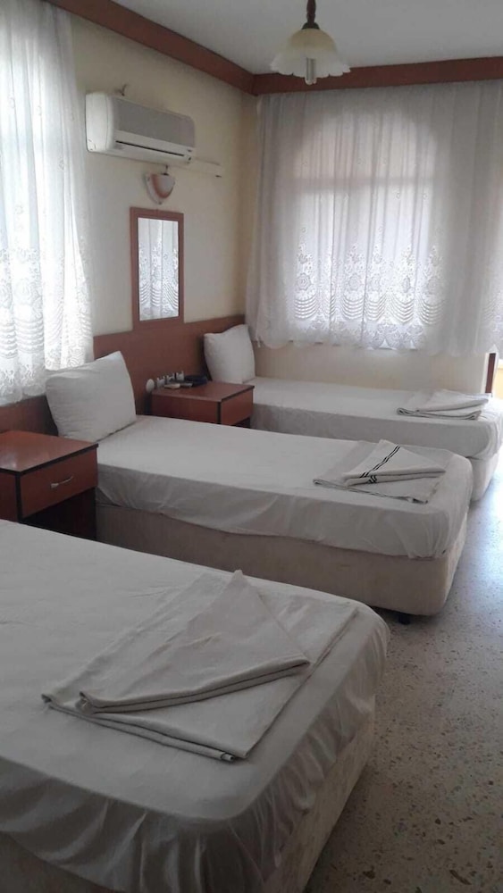 Standard Quadruple Room, Balcony, Garden View
