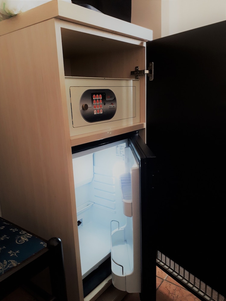 Standard Double Room Single Use, 1 Double Bed - Photo 4