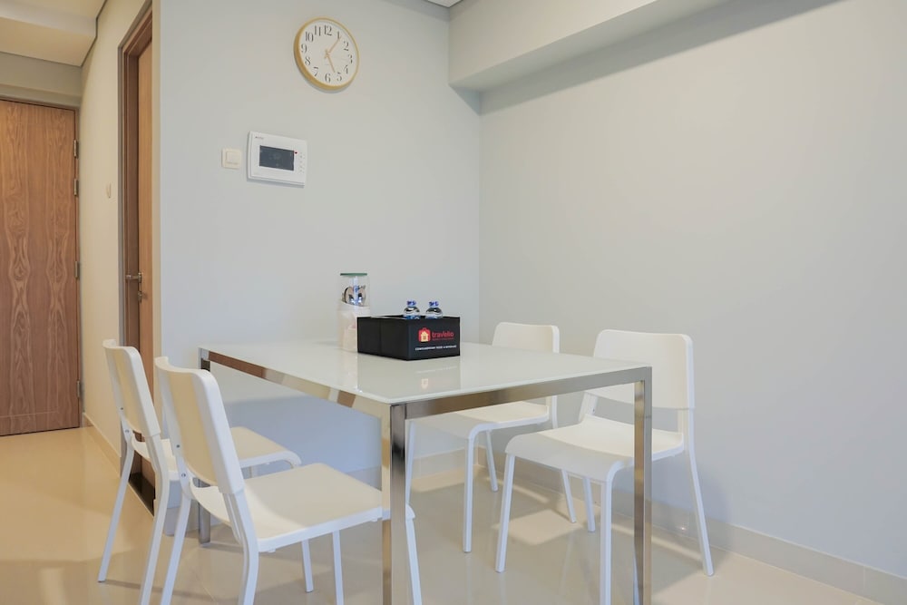 Room - Photo 16