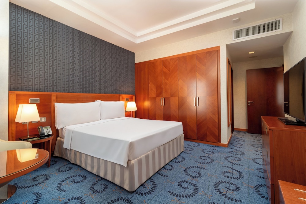 Suite, 1 Bedroom, Club Lounge Access photo 2