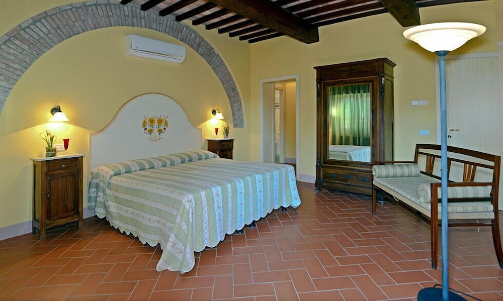 Double or Twin Room (frantoio) photo 2