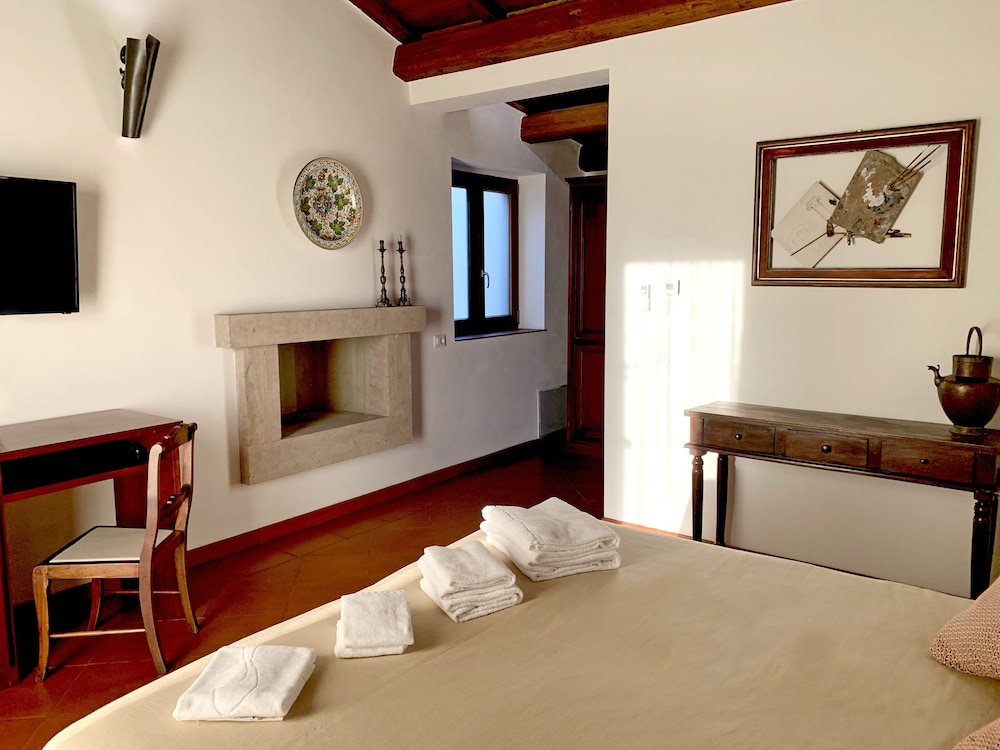 Comfort Triple Room, Pool Access, Pool View (002)
