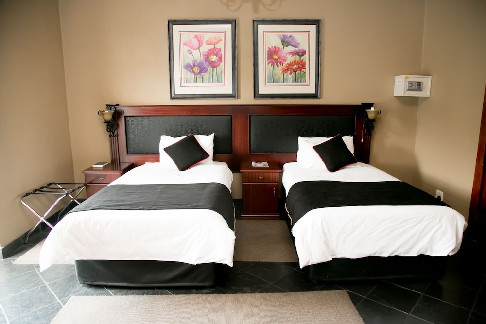 Standard Room photo 3