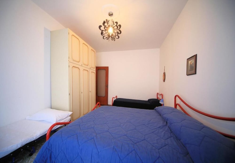 Classic Apartment (2 Bedrooms) photo 1