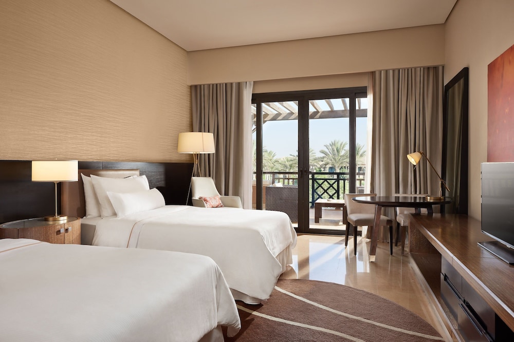 Classic Room, 2 Twin Beds, Garden View