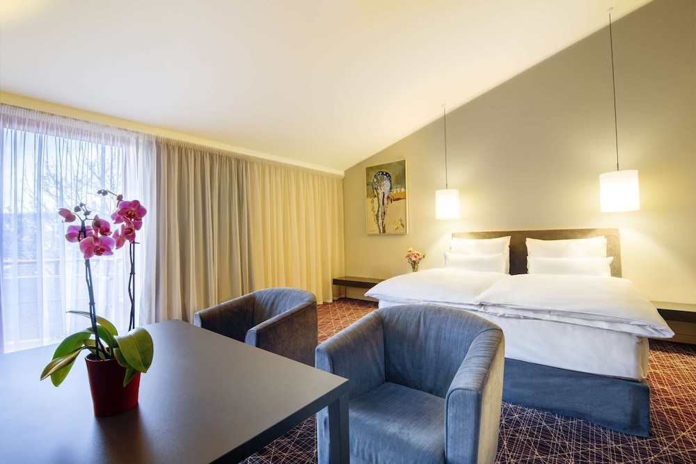 Premium Room (Extra Bed 3 Adults) - Photo 1