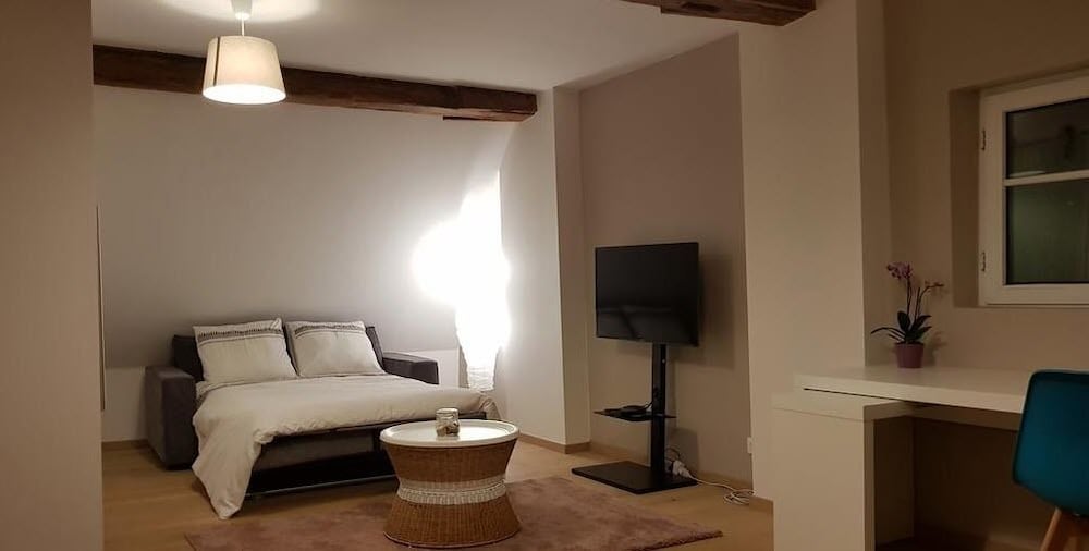 Family Room, 1 Queen Bed With Sofa Bed, Non Smoking photo 3