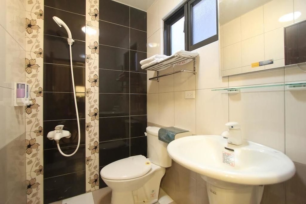 Quadruple Room - Photo 2
