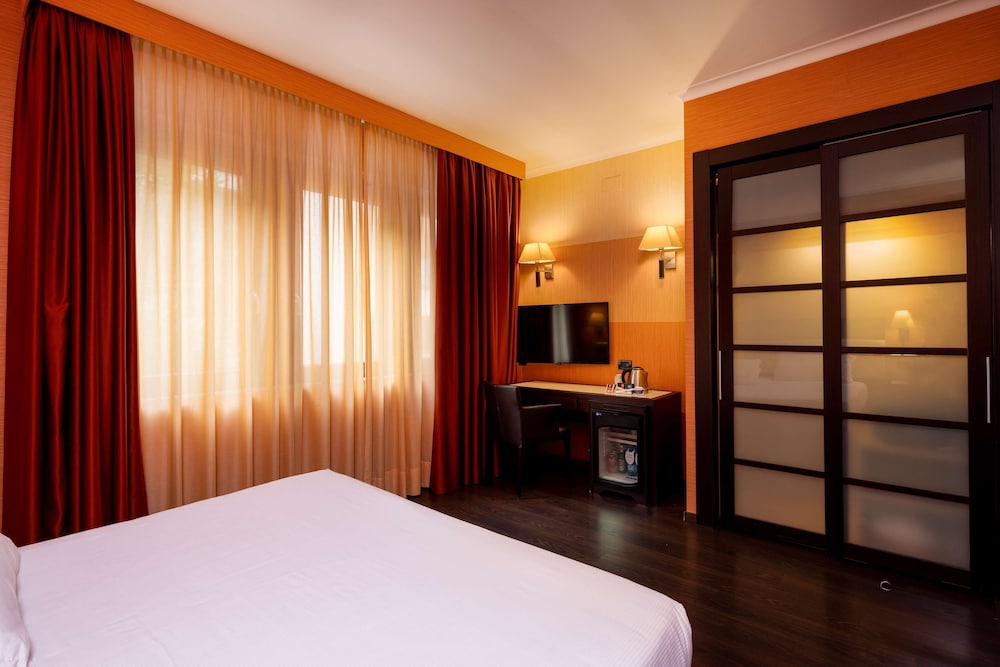 Junior Suite, 1 King Bed (Second and Third bed is a Sofabed) - Photo 6