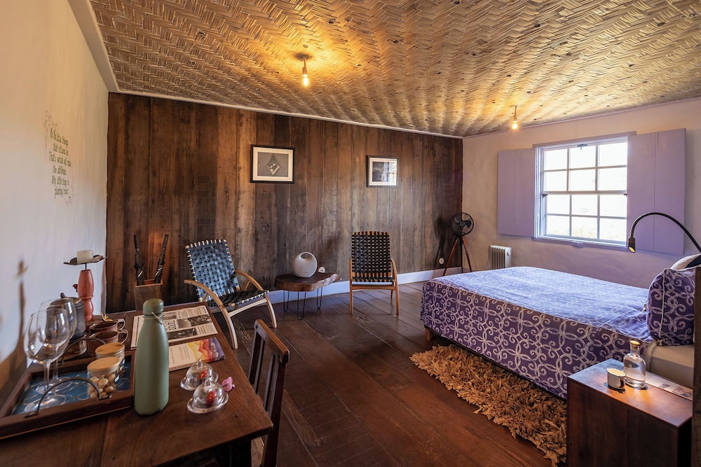 Suite, 1 Double Bed, Private Bathroom, Garden View photo 2