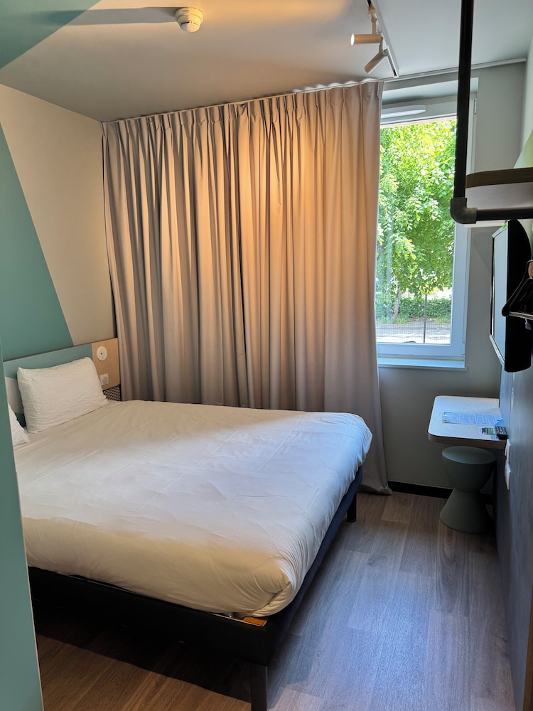 Standard Room, 1 Double Bed - Photo 5