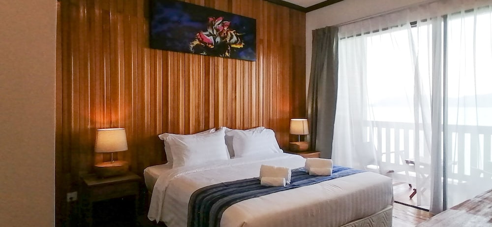 Deluxe Double or Twin Room, Balcony, Sea View photo 1