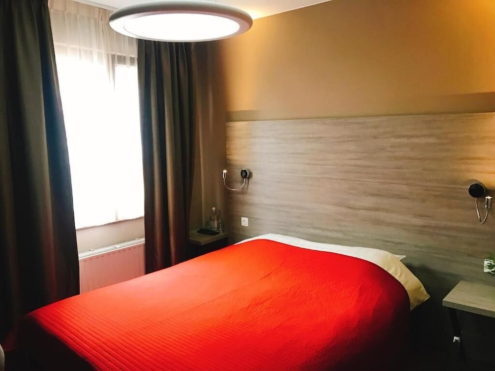Basic Twin Room