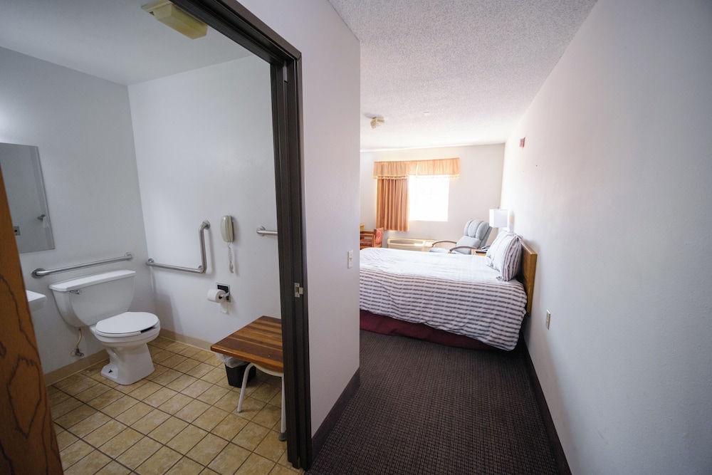 Westwood Inn & Suites Kimball I 90, Photo 2