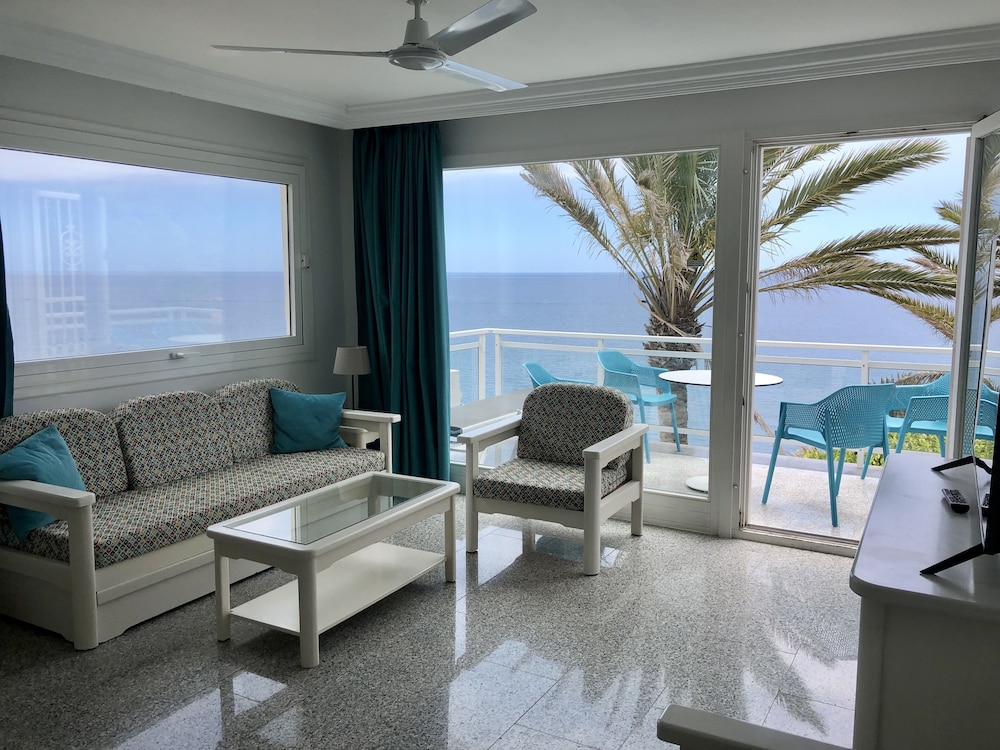 Comfort Apartment, 2 Bedrooms, Sea View