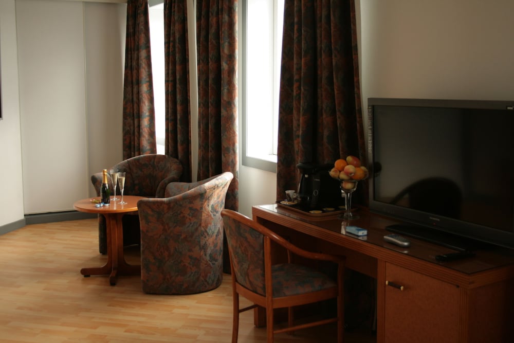 Double or Twin Room photo 2