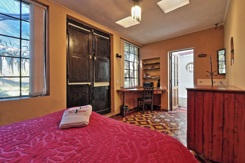 Basic Double Room, Private Bathroom, Garden Area photo 1