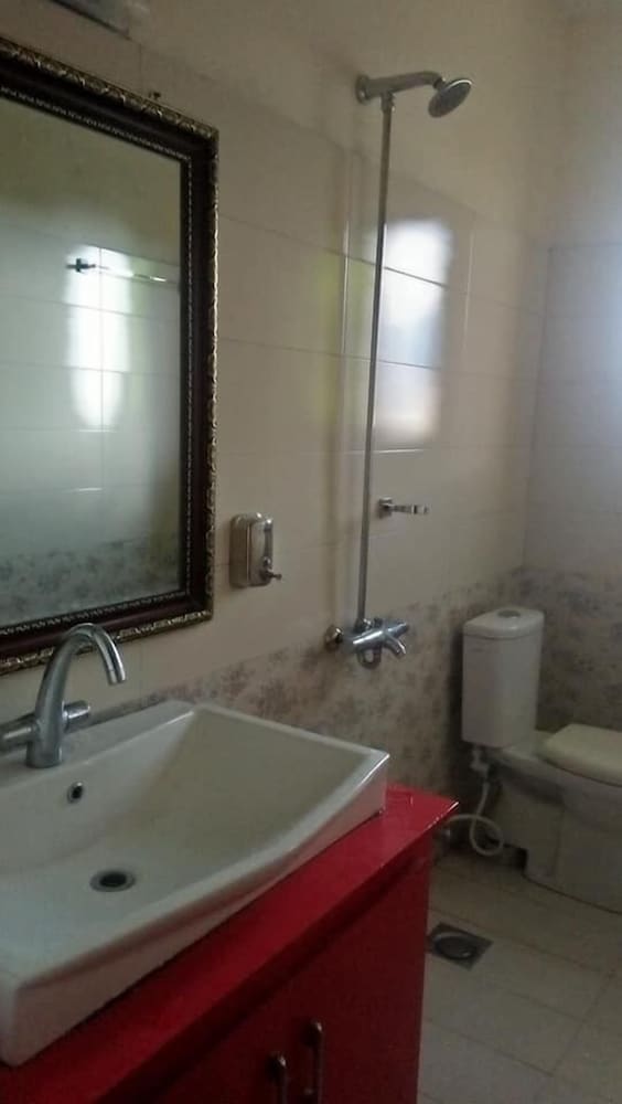 Executive Triple Room - Photo 11