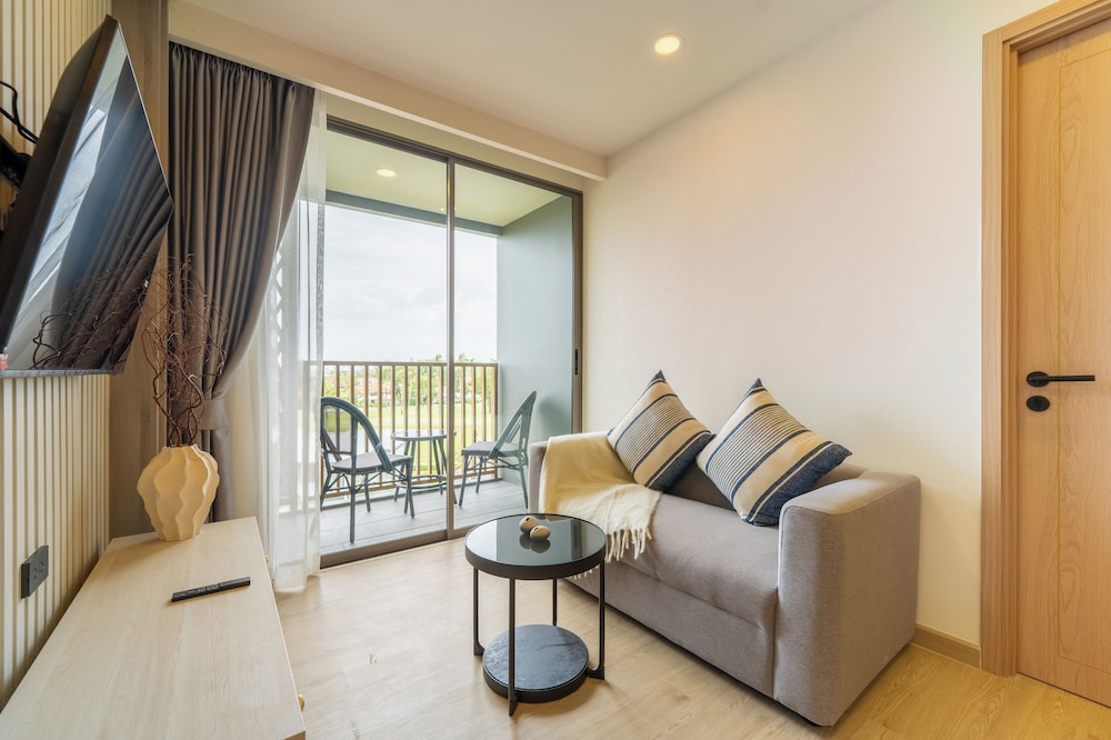 1 Bedroom Suite - Photo 4
