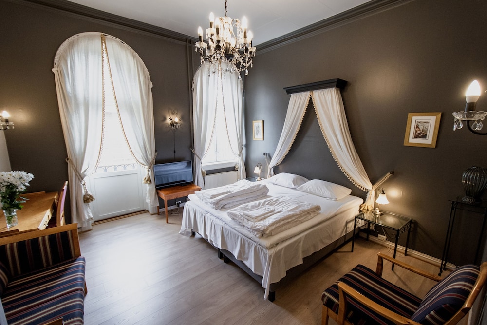 Double Room - Photo 2