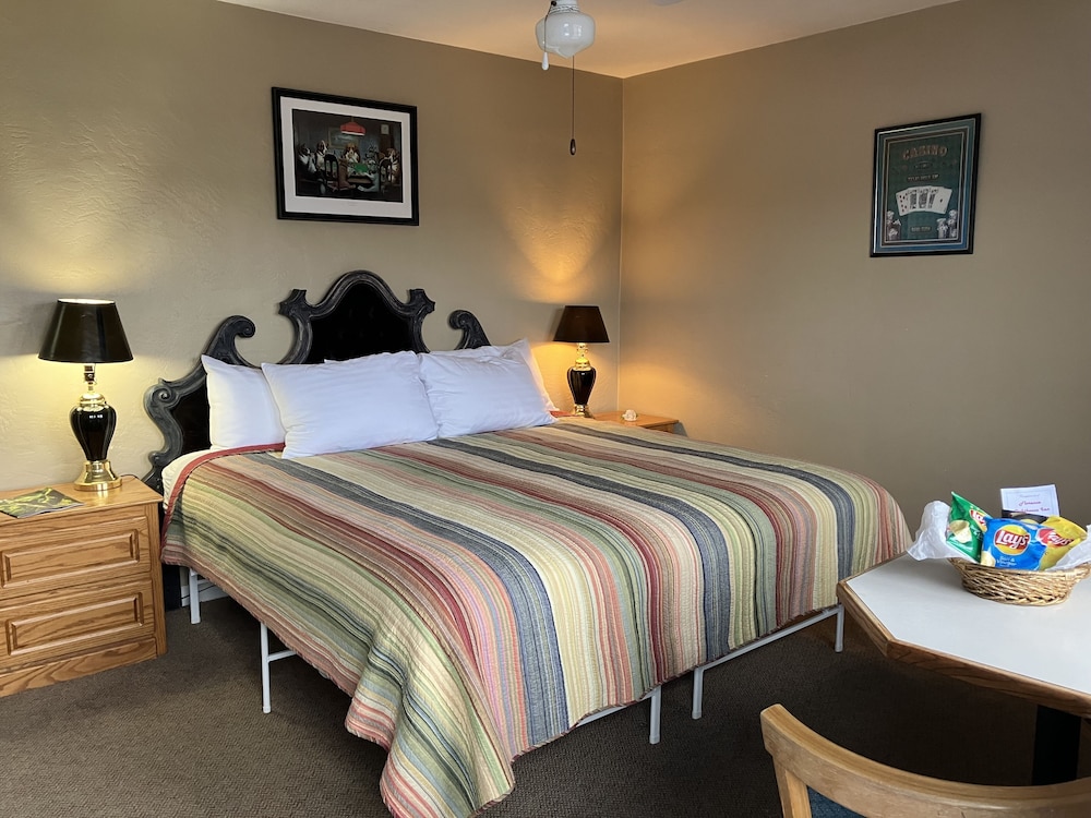 Standard Single Room, 1 King Bed - Photo 21