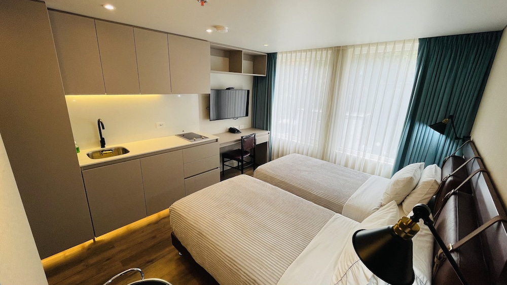 Junior Double or Twin Room photo 1