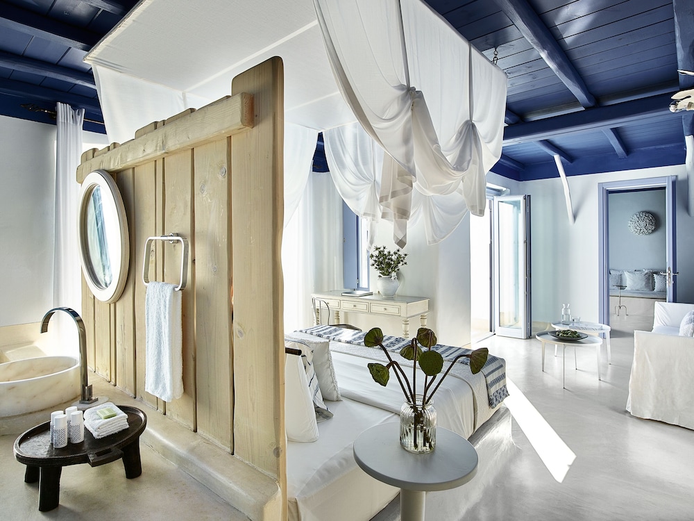 Endless Blu on the Waterfront with Private Pool - Photo 11