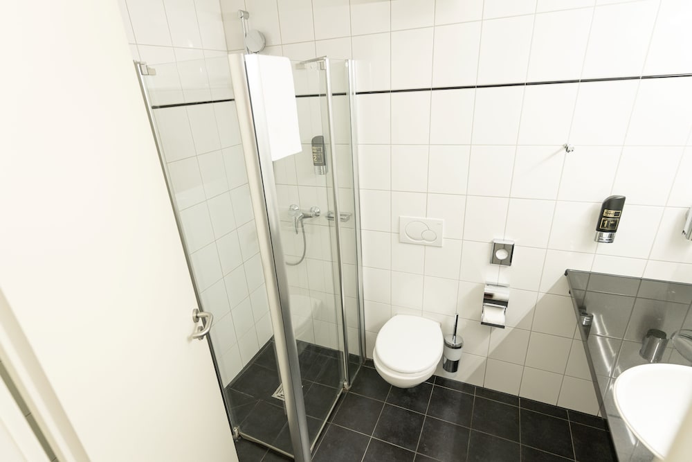 Standard Room photo 3