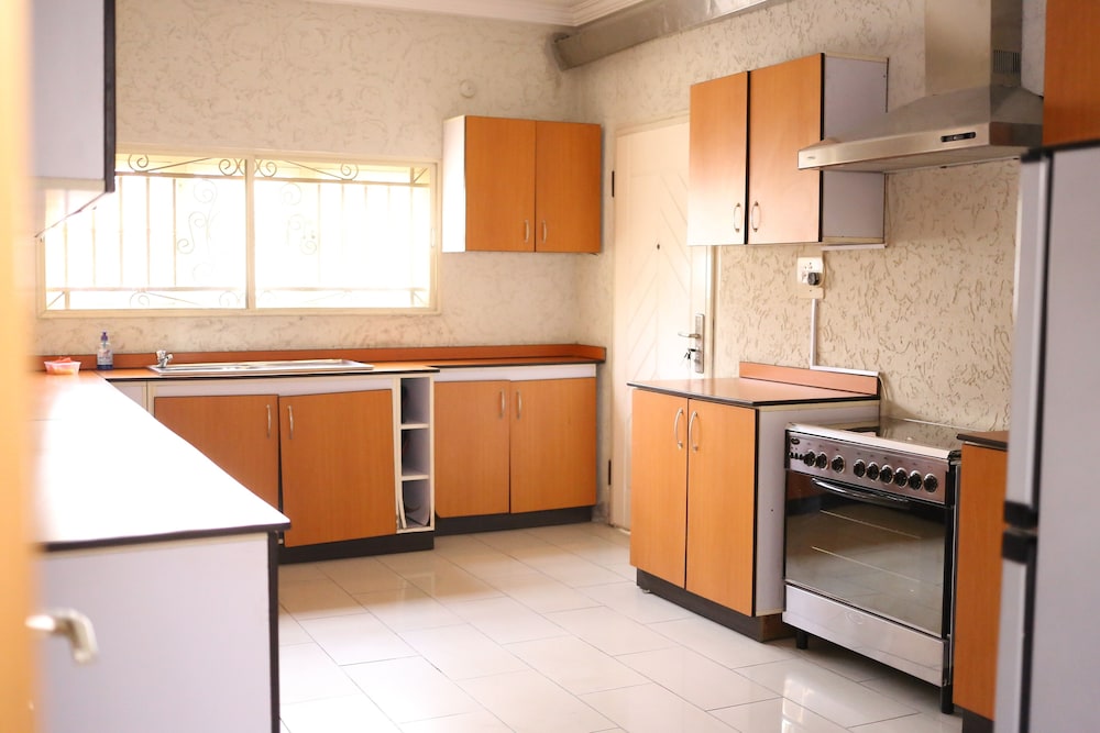 Apartment - Photo 2