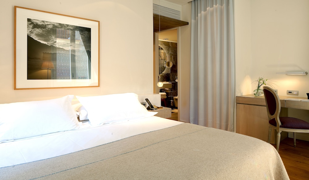Deluxe Double Room Single Use, Terrace photo 2