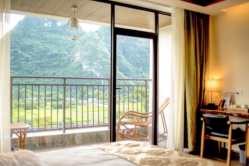 Deluxe Double Room, Balcony photo 2