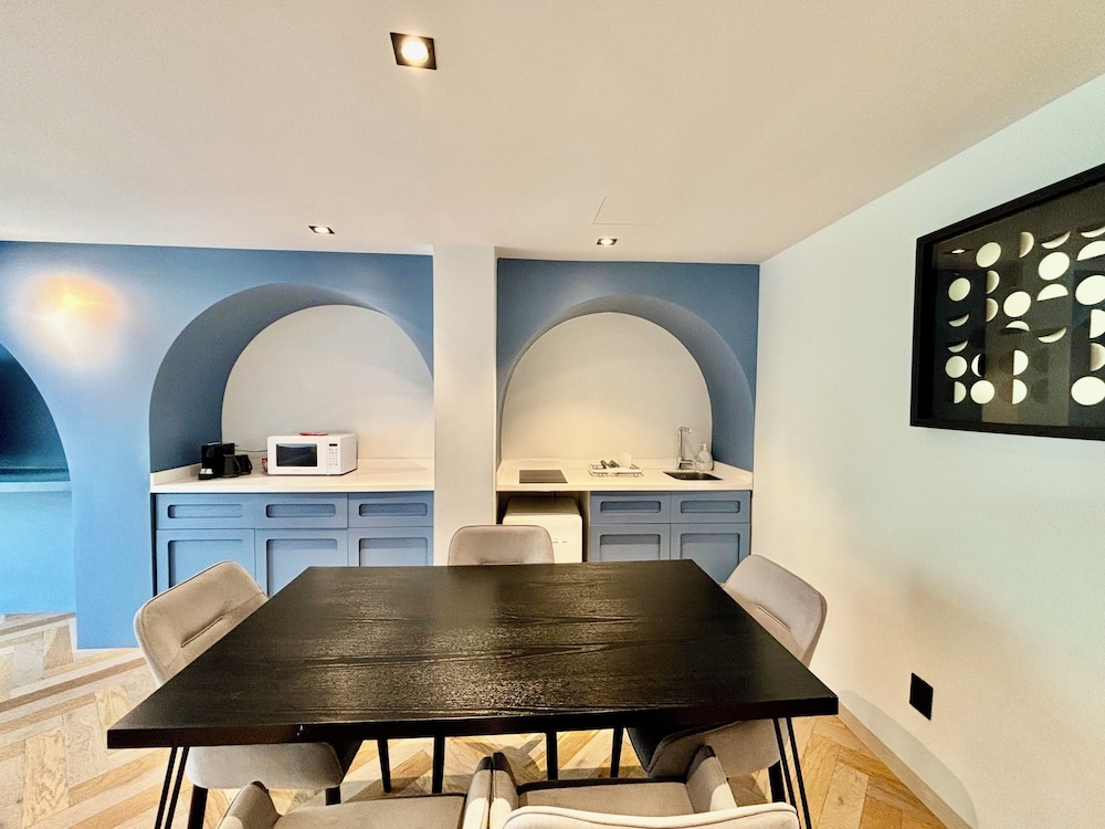 Executive Apartment, 2 Bedrooms - Photo 8