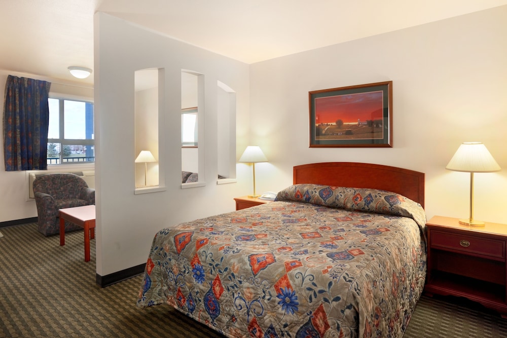 Room, 1 Queen Bed, Non Smoking (Exterior Corridor) photo 1