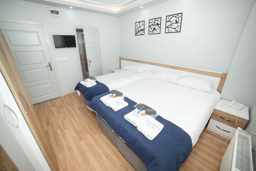 Standard Triple Room - Photo 9