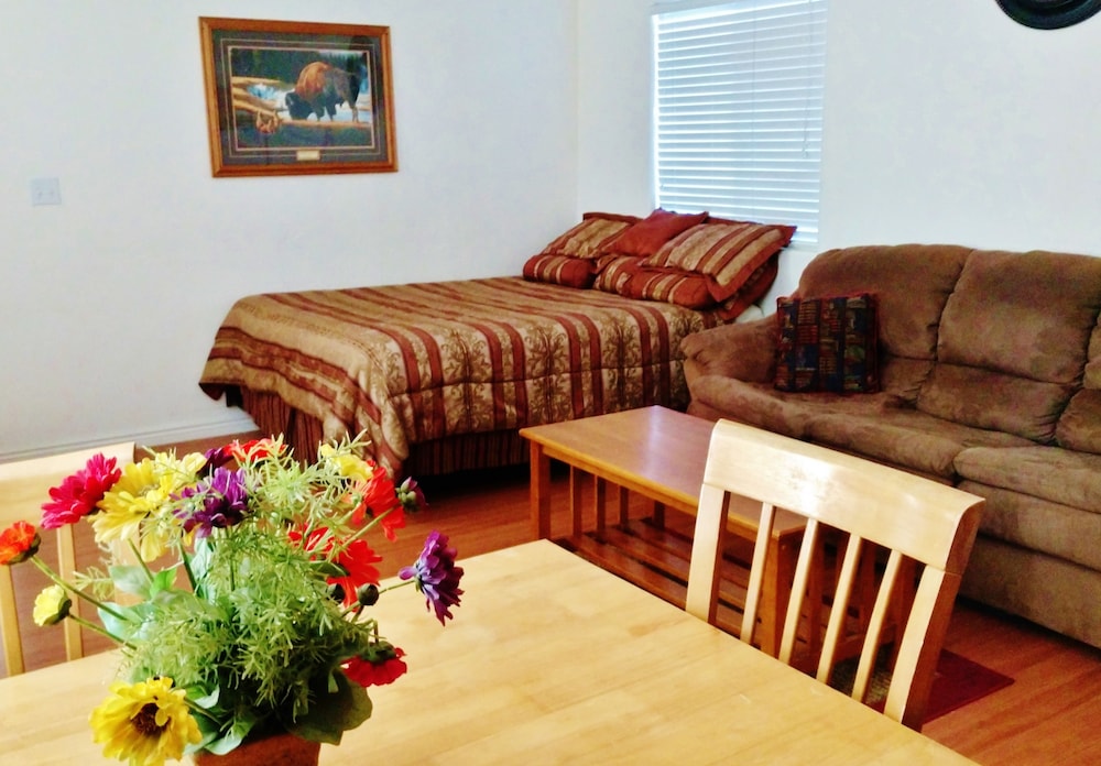 Deluxe Bungalow, 2 Bedrooms, Kitchen, Mountain View photo 3