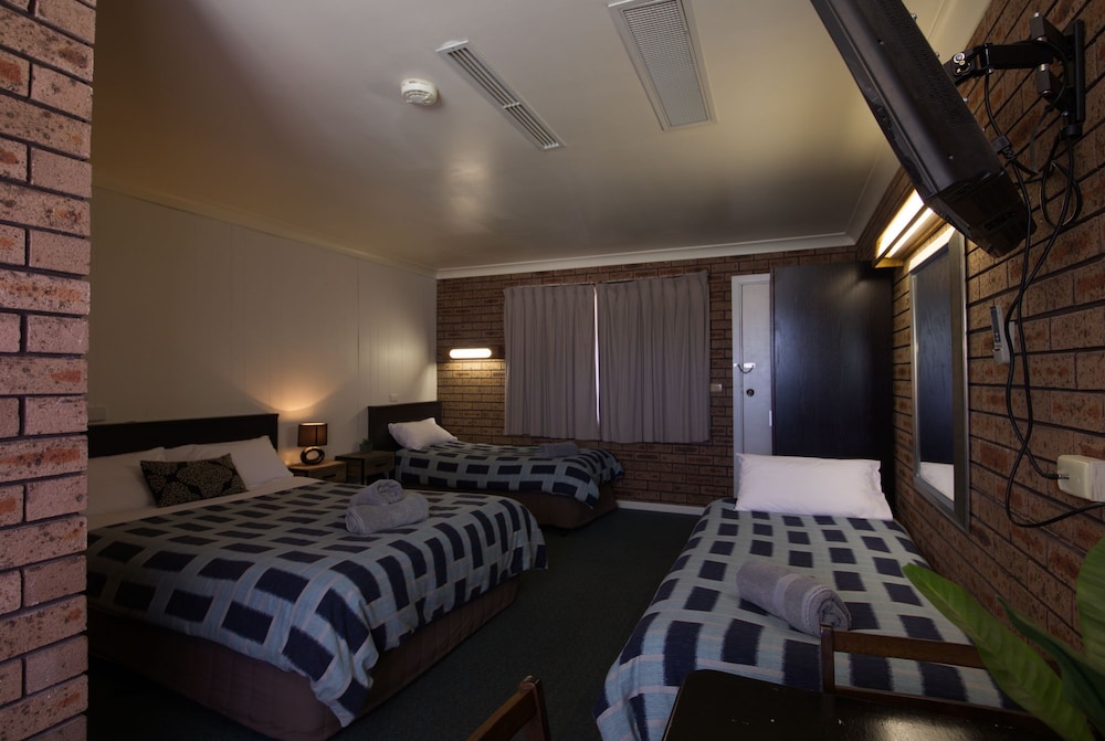 Family Triple Room, Non Smoking photo 1