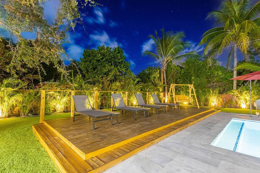 Fresh Luxe Villa w Heated Pool Grill Chill Spots, Billede 31